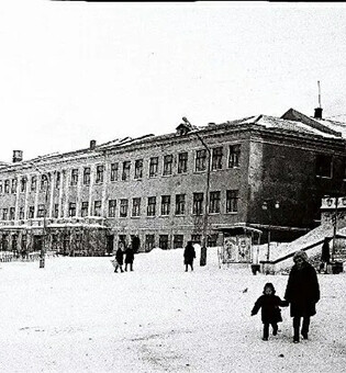 Выставка из фондов музея Полярного «Первая»