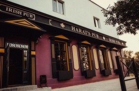 Harat's Pub